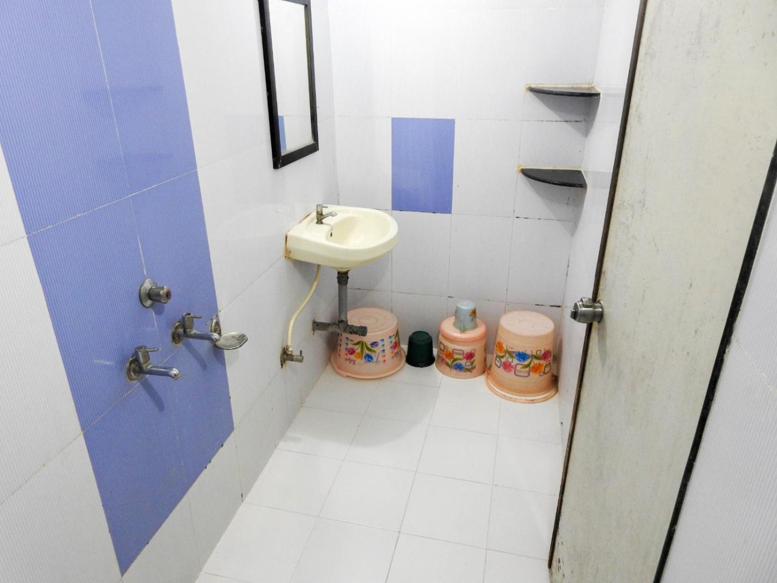 שירדי Hotel Shri Sai Darshan מראה חיצוני תמונה